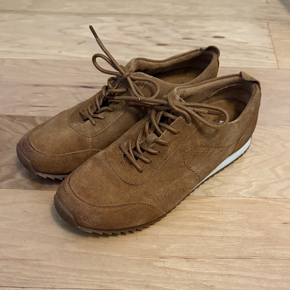 Born women’s  Tan Suede Sneakers